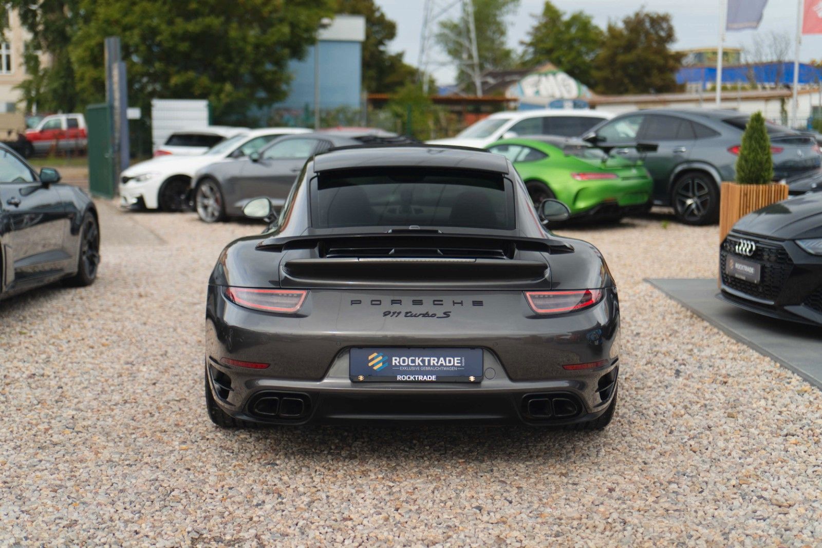 Fahrzeugabbildung Porsche 991 911 Turbo S Coupe Chrono+ | Ceramic | Carbon
