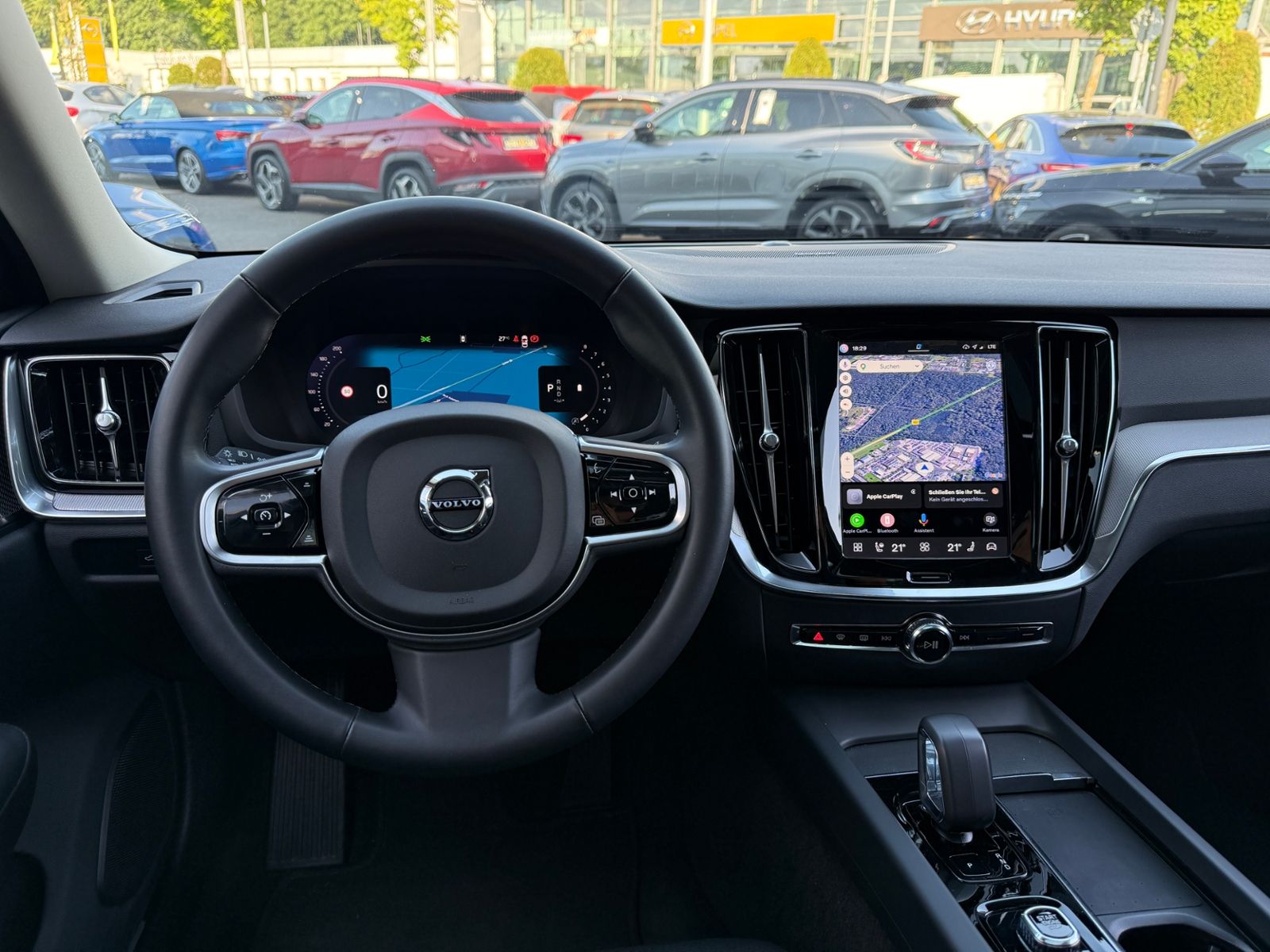 Fahrzeugabbildung Volvo S60 Lim. Plus Dark PANO H/K LED 20"