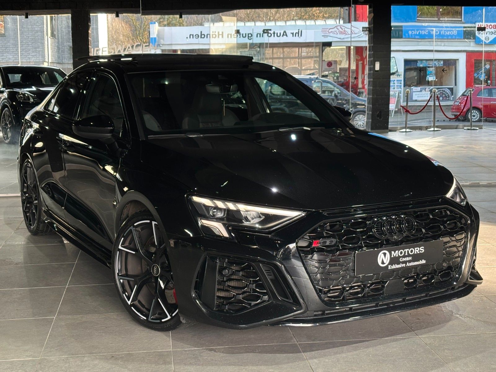 Fahrzeugabbildung Audi RS3 Lim. *Panorama*RS-Sitze*Carplay*SportAuspuff