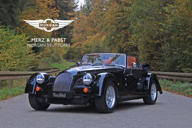 Morgan Plus Four - Morgan Sports Black