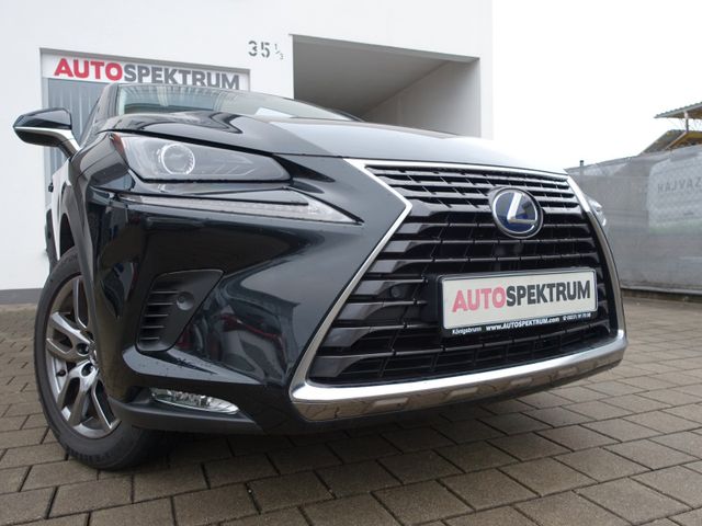 Lexus NX 300h 4WD E-FOUR Luxury Line PANO/LEDER/AHK