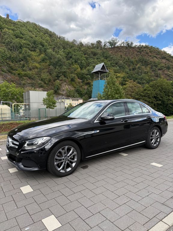 Image of Mercedes-Benz C 220