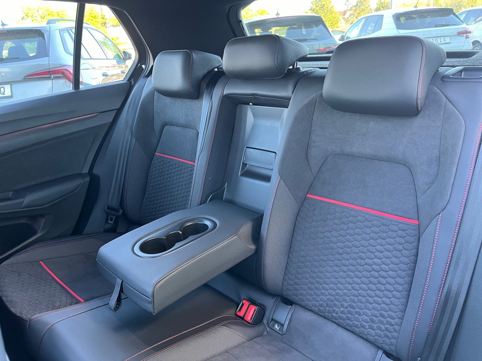 Volkswagen Golf VIII GTI Clubsport 2.0 TSI DSG Matrix-LED foto 16