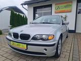 BMW 320 320i - BMW 320 aus 2001: 320i