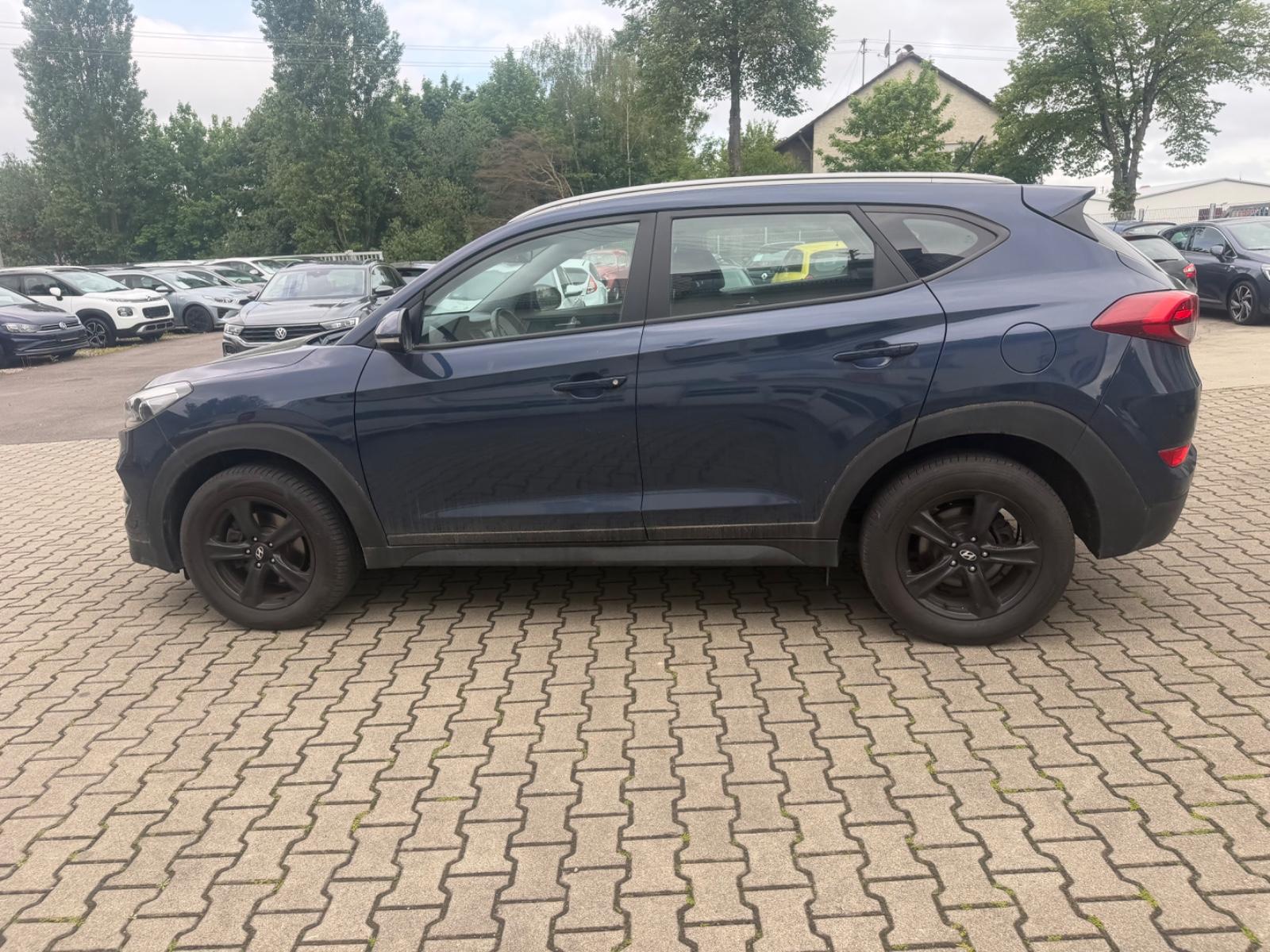 Hyundai Tucson blue Trend 2WD Winterpaket