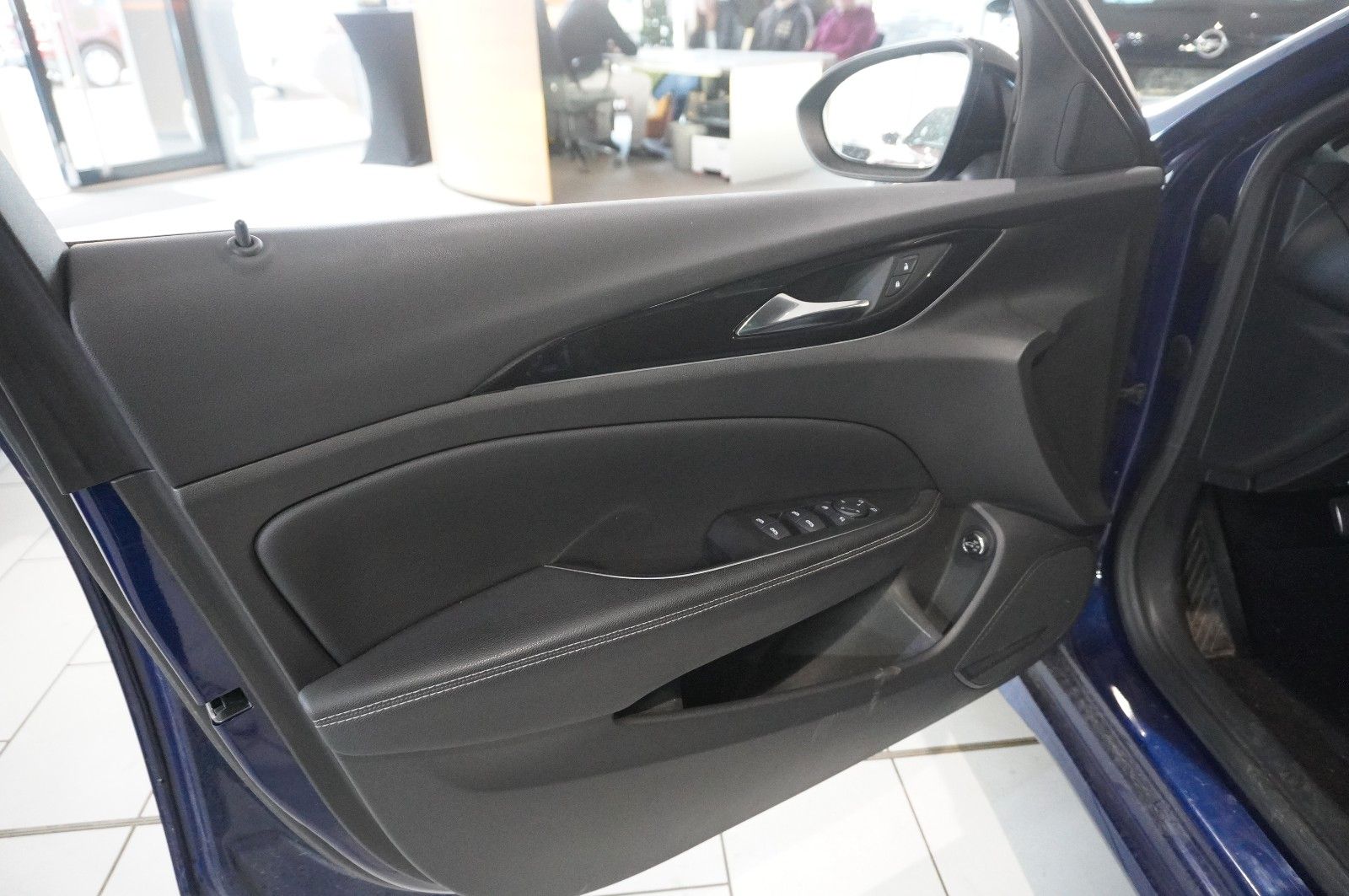 Fahrzeugabbildung Opel Insignia B ST 2.0D ULTIMATE NAVI/OPC/KAMERA/AHK