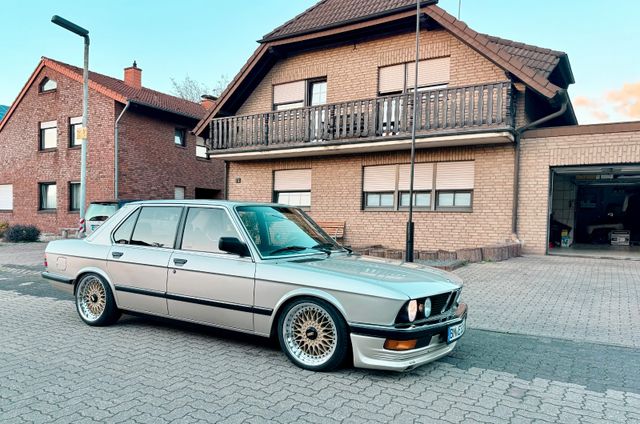 BMW 525e Automatik 