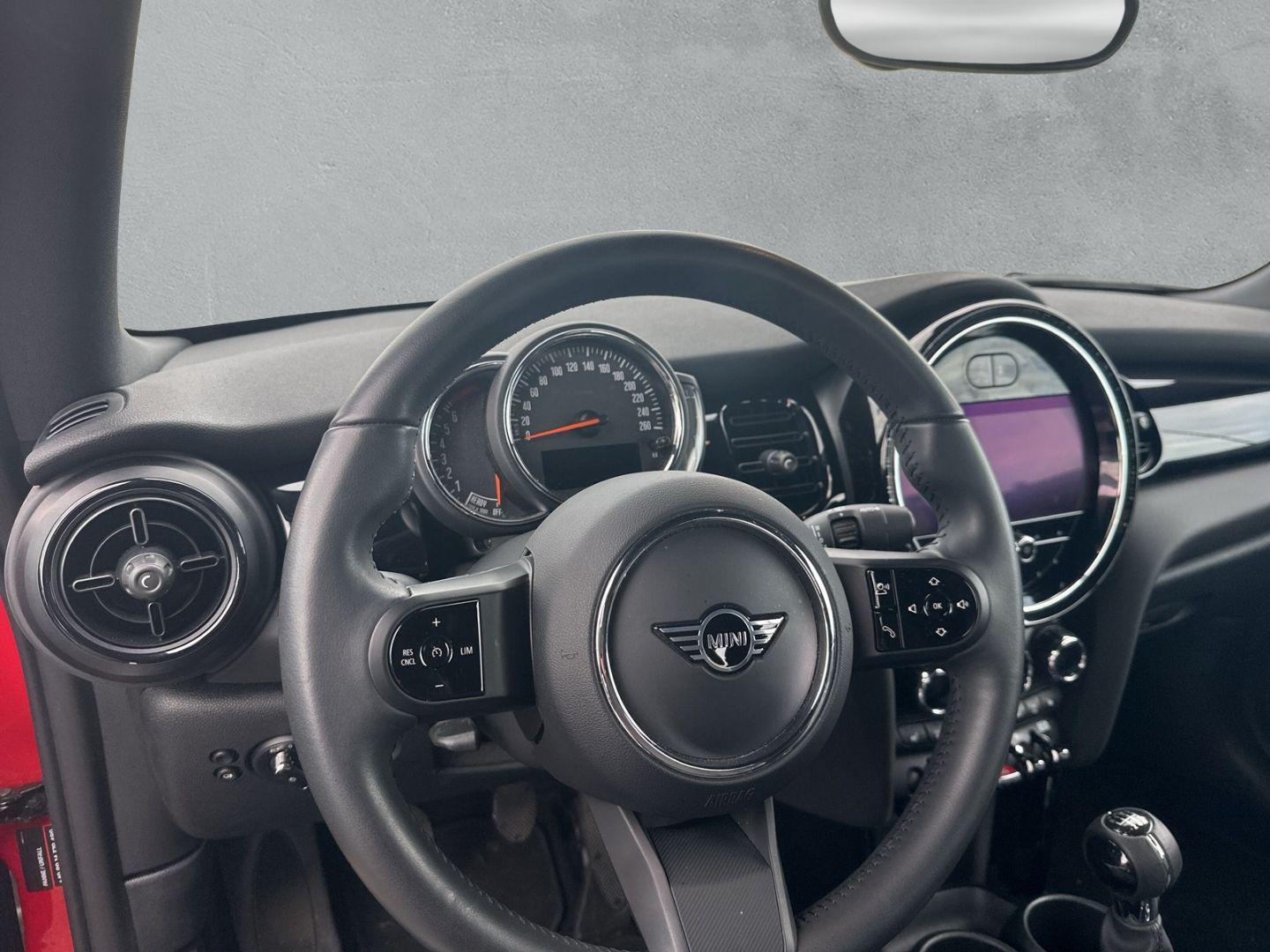 Fahrzeugabbildung MINI One Cabrio Cooper Classic Trim El. Verdeck LED M