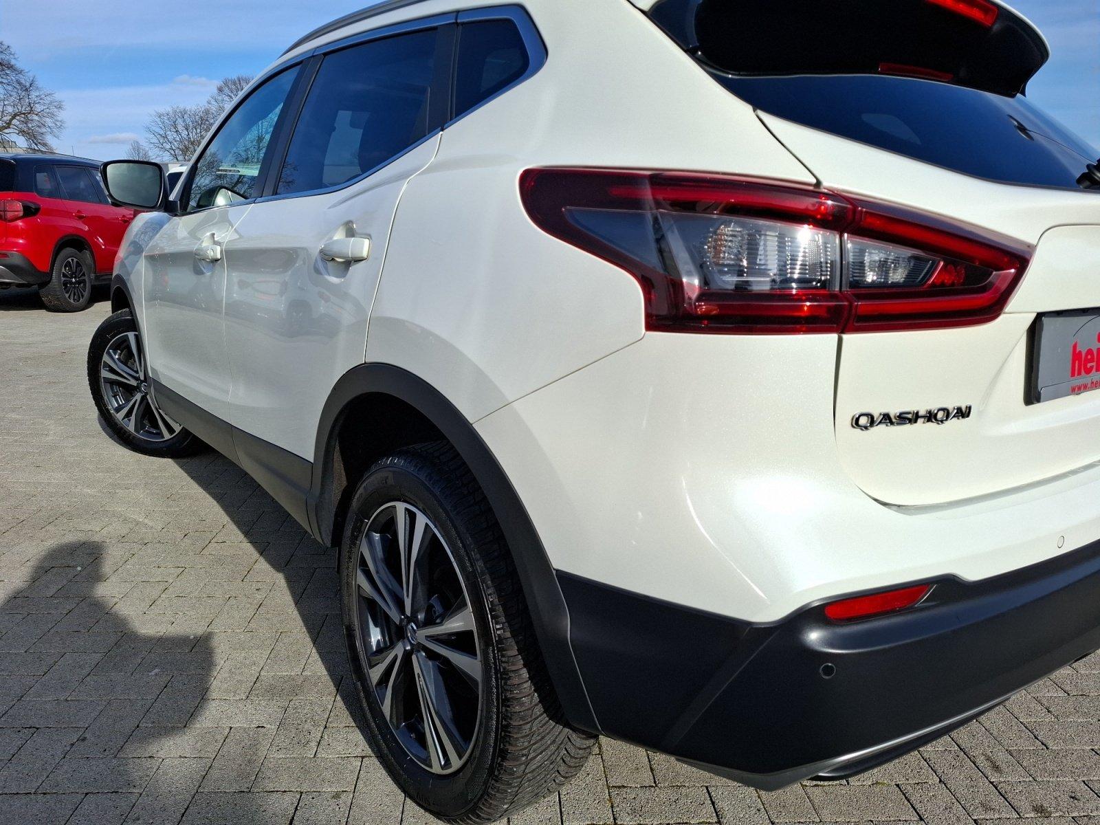 Nissan Qashqai 1.3 DIG-T N-Connecta NAVI AROUND-VIEW 17