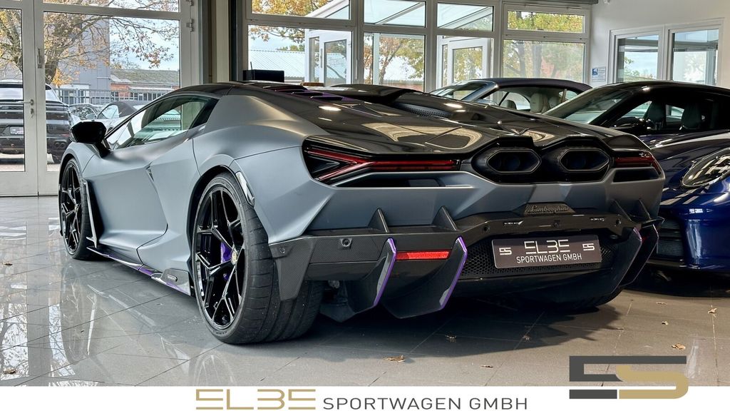 LAMBORGHINI Revuelto 2026