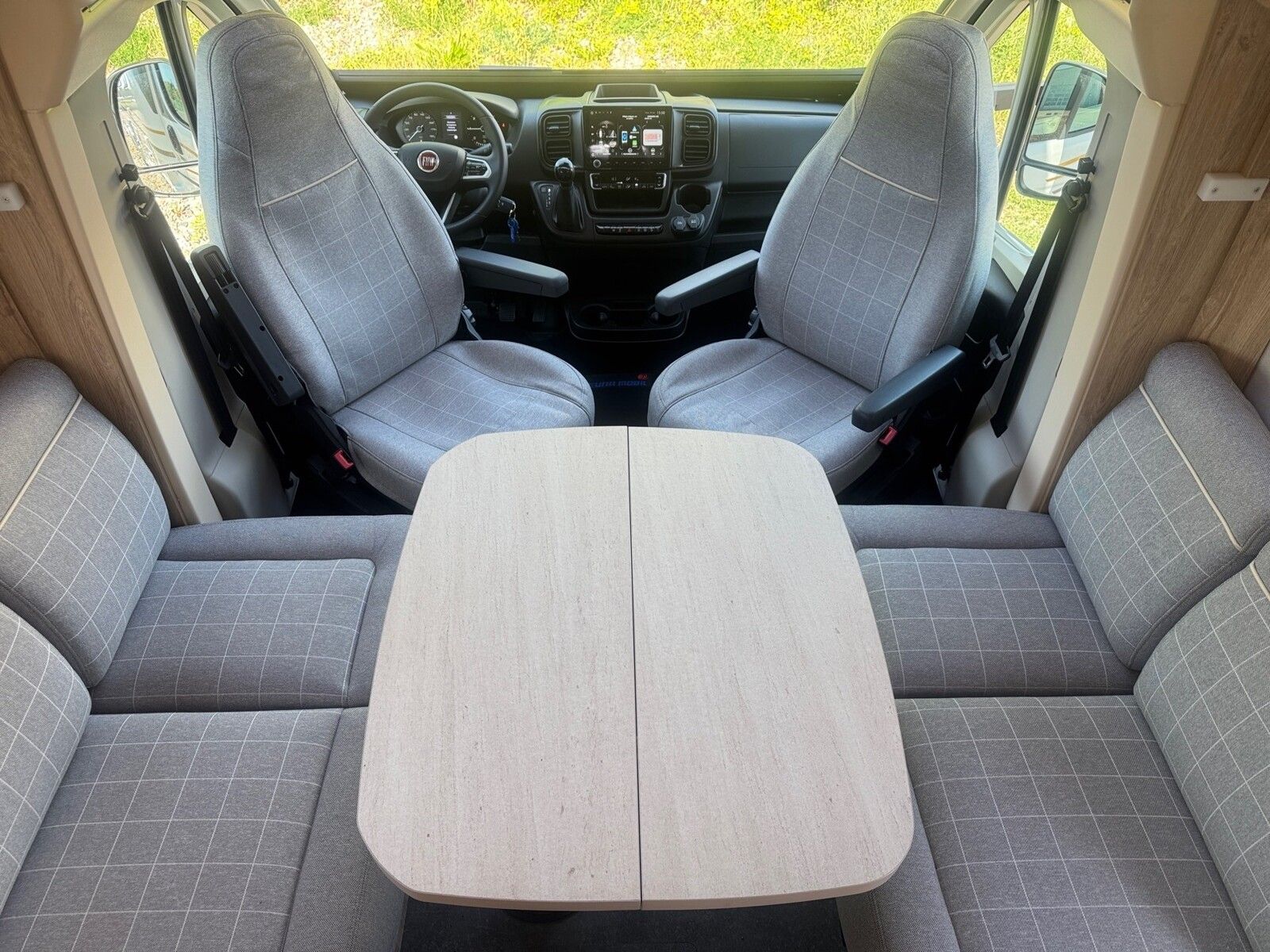 Fahrzeugabbildung Eura Mobil Profila RS PRS 720 QF AHK Autom. Fahrassistenz