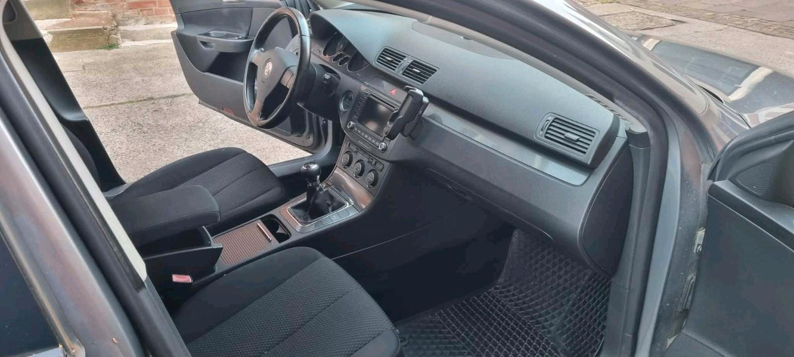 Volkswagen Passat 2006 — photo 9