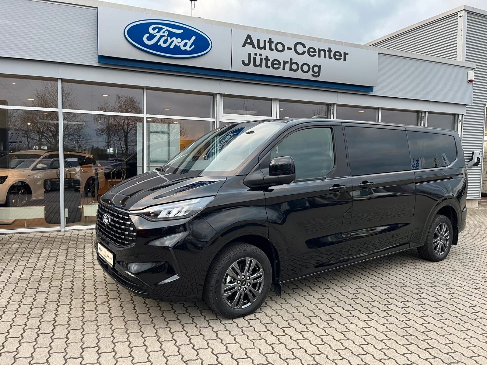 Ford Tourneo Custom L2 *8 Sitzer*AHK*ACC*Kamera*