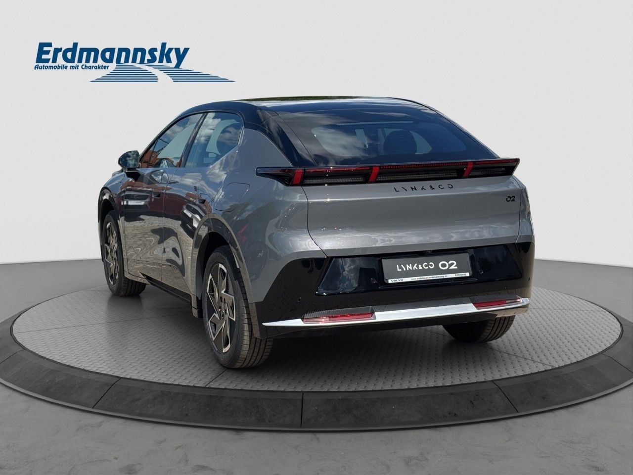 Lynk & Co 02