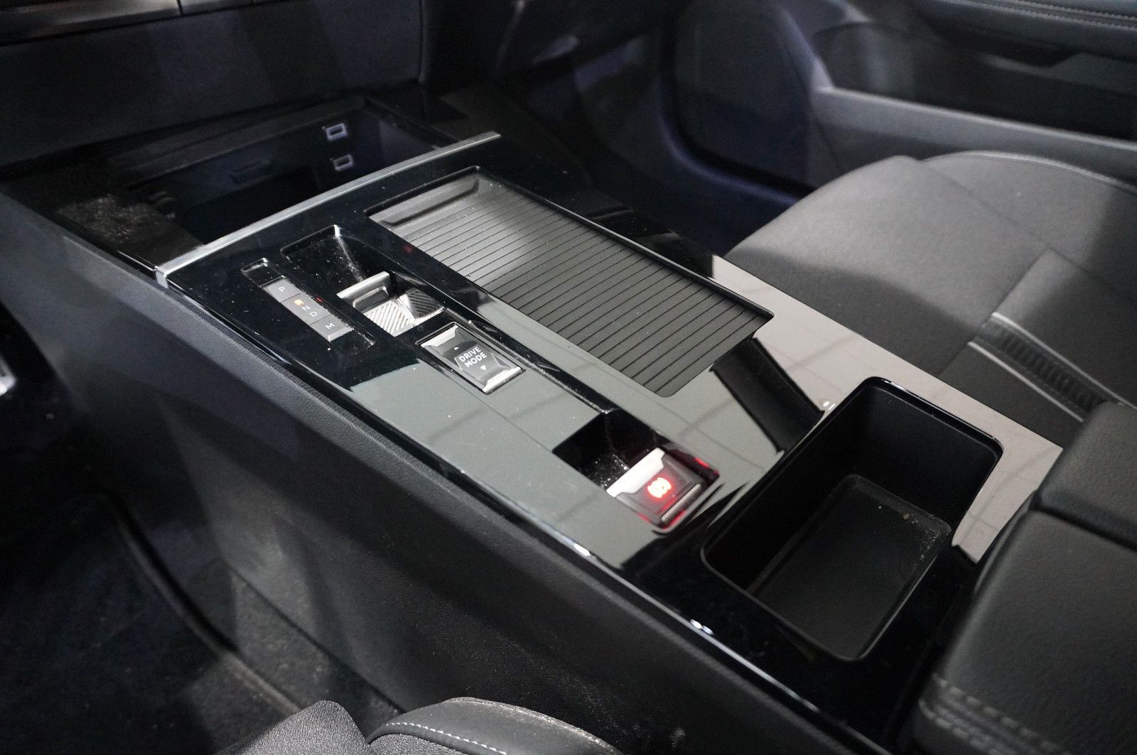 Fahrzeugabbildung Opel Astra L ST 1.5D GS LINE NAVI/LED/360°/SH/DAB/AHK