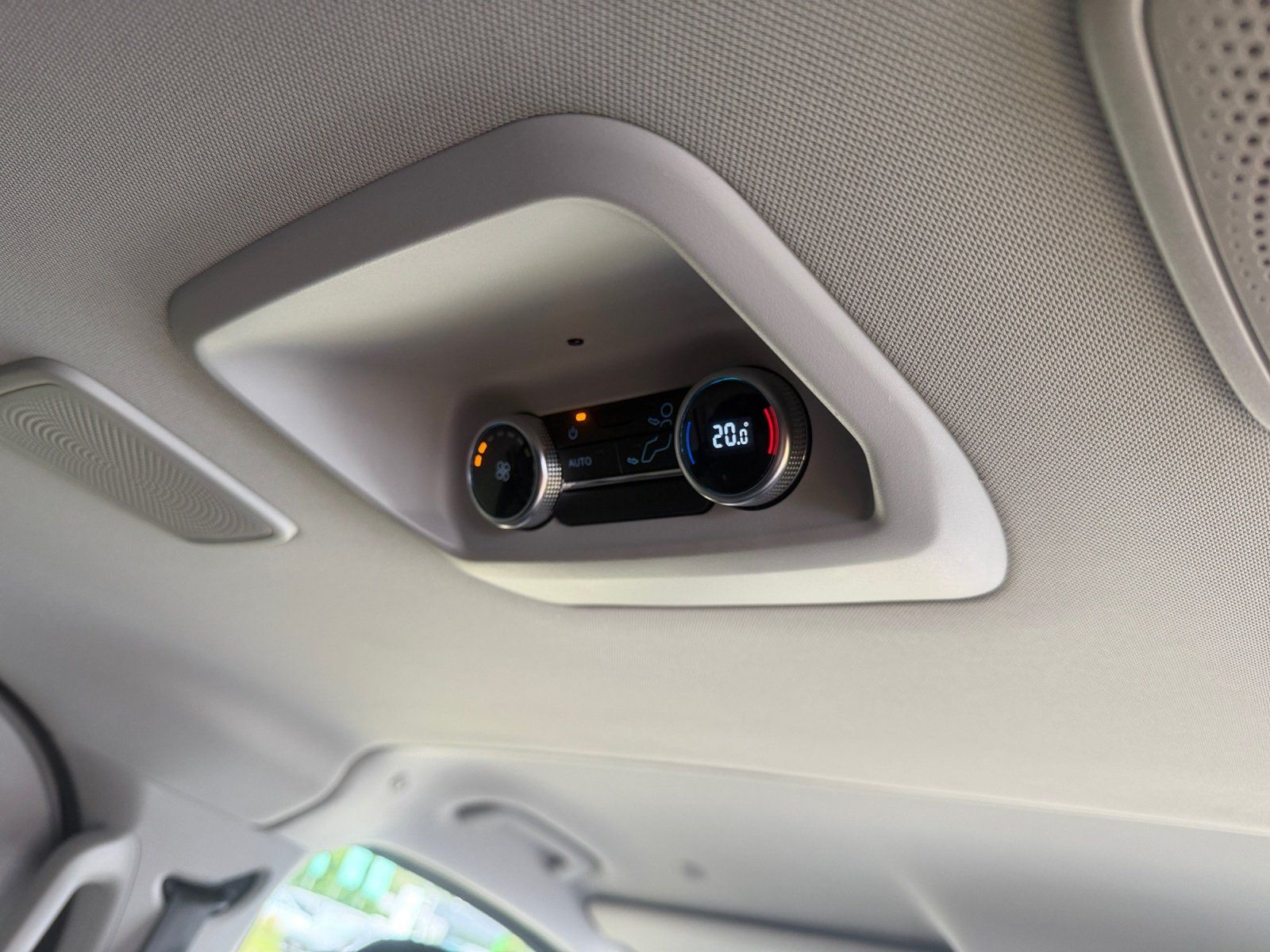 Ford Tourneo Custom Titanium 2.0 EcoBlue L2 ACC+NAVI foto 24
