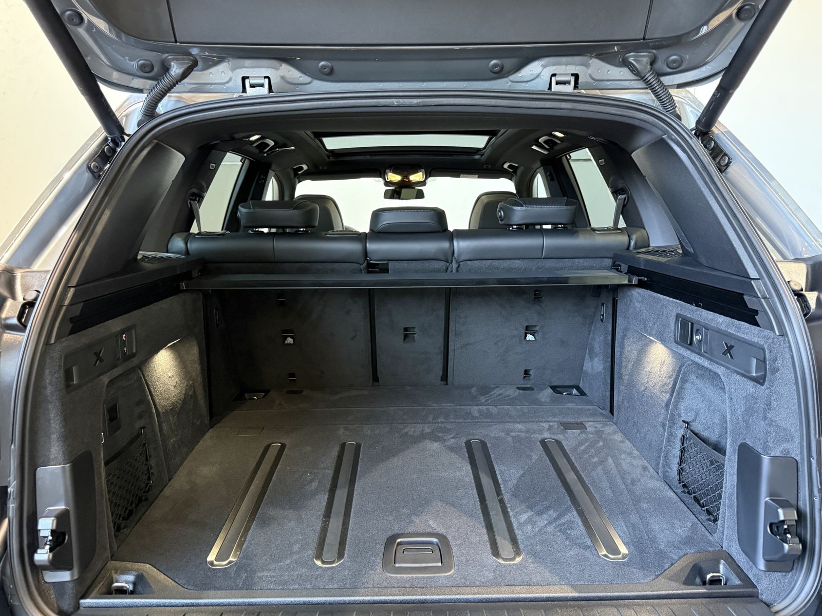 Fahrzeugeinzelansicht 13 Fahrzeugabbildung BMW X5 xDrive30d Panorama Glasdach | HK Surround | S