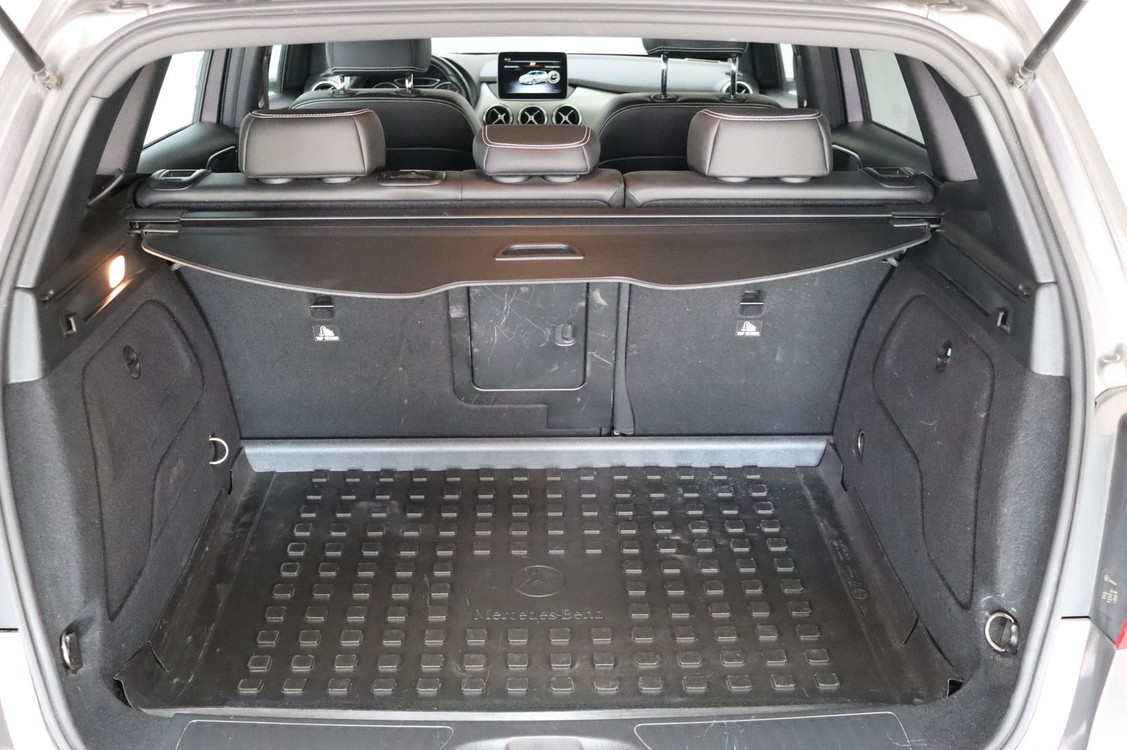 Fahrzeugabbildung Mercedes-Benz B 180 d * LED * Navigation