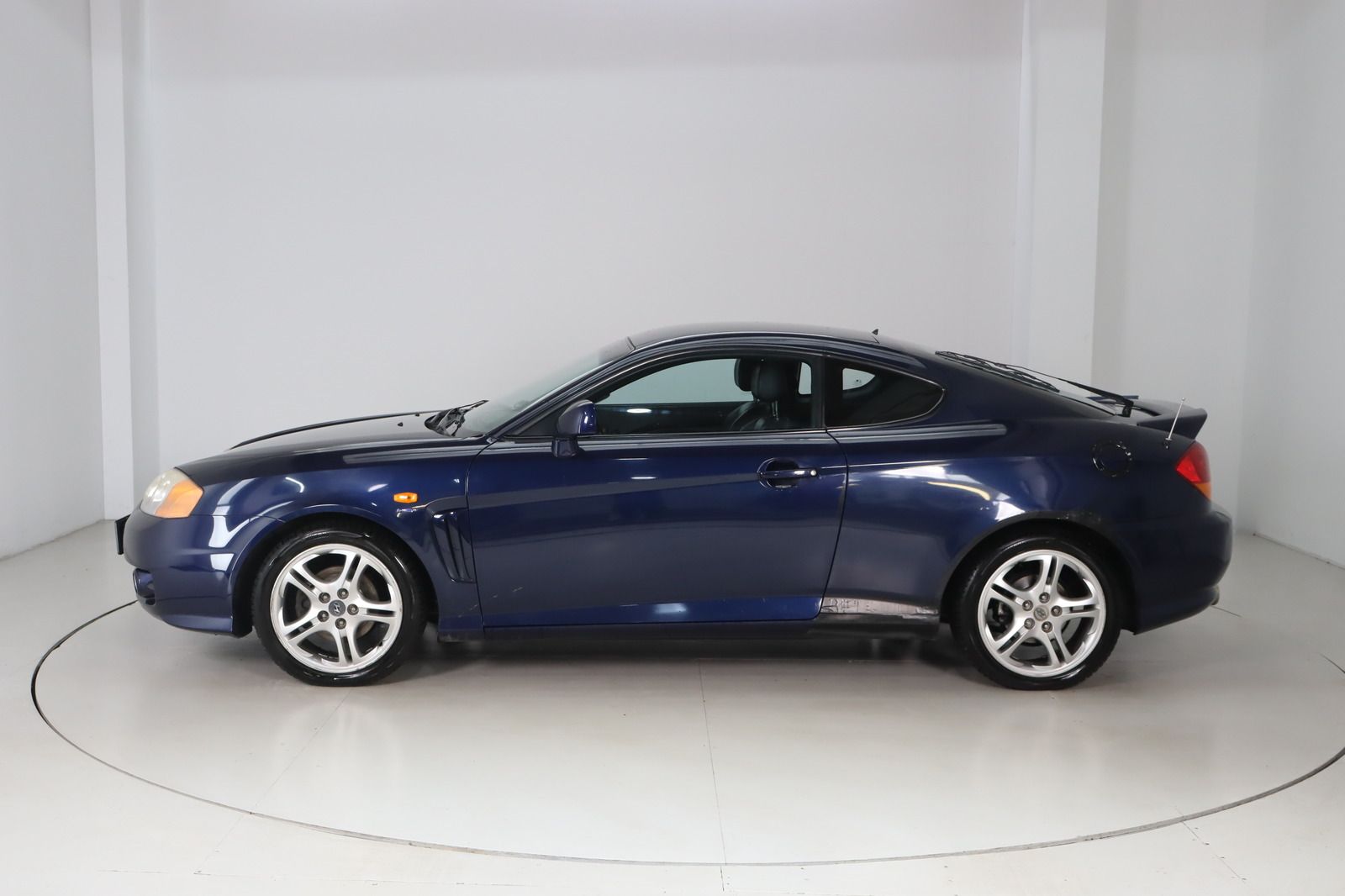 Fahrzeugabbildung Hyundai Coupe 2.7 FX * Sitzhzg. * Leder * Tempomat