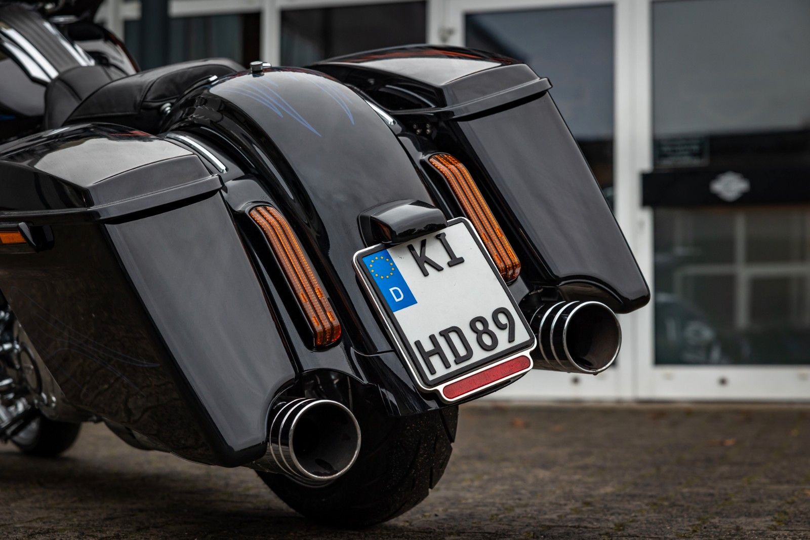 Fahrzeugabbildung Harley-Davidson CVO STREET GLIDE 110 FLHXSE - Jekill&Hyde-26Zoll