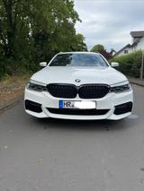 BMW 530d xDrive Touring  M Sportpaket  - BMW 530: Sportpaket 530d M