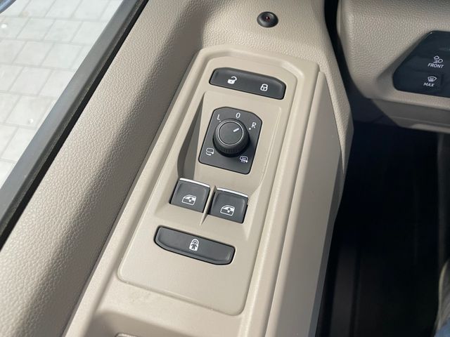 T7 Multivan Life lang 2.0 TDI DSG STANDHZG