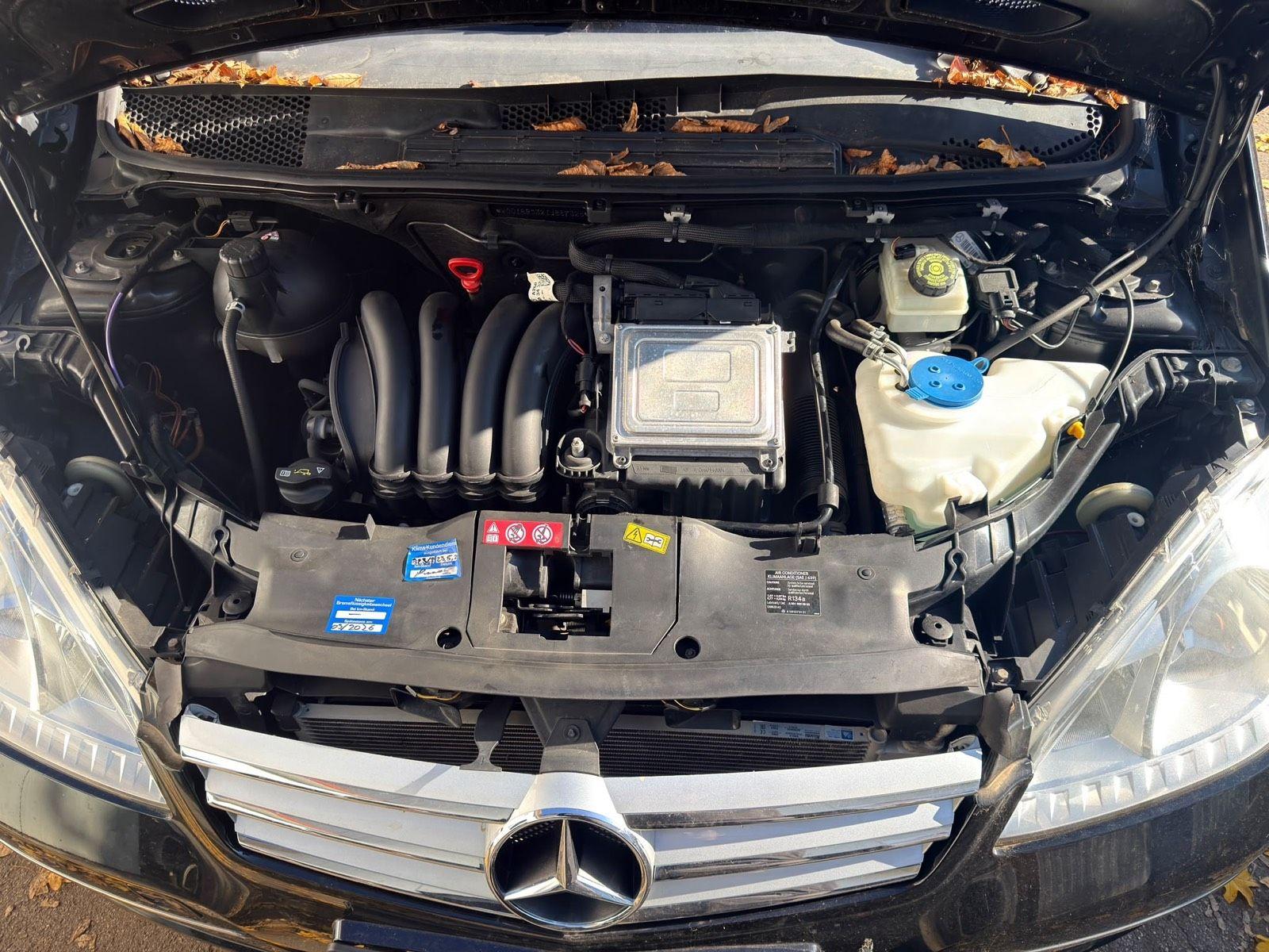 Mercedes-Benz A180 2010 — photo 6