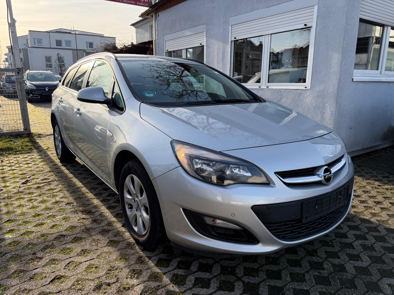 Opel Astra J 1.6 CDTi Sports Tourer