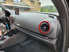 AUDI RS3 Limousine 2.5 TFSI quattro *black Edition