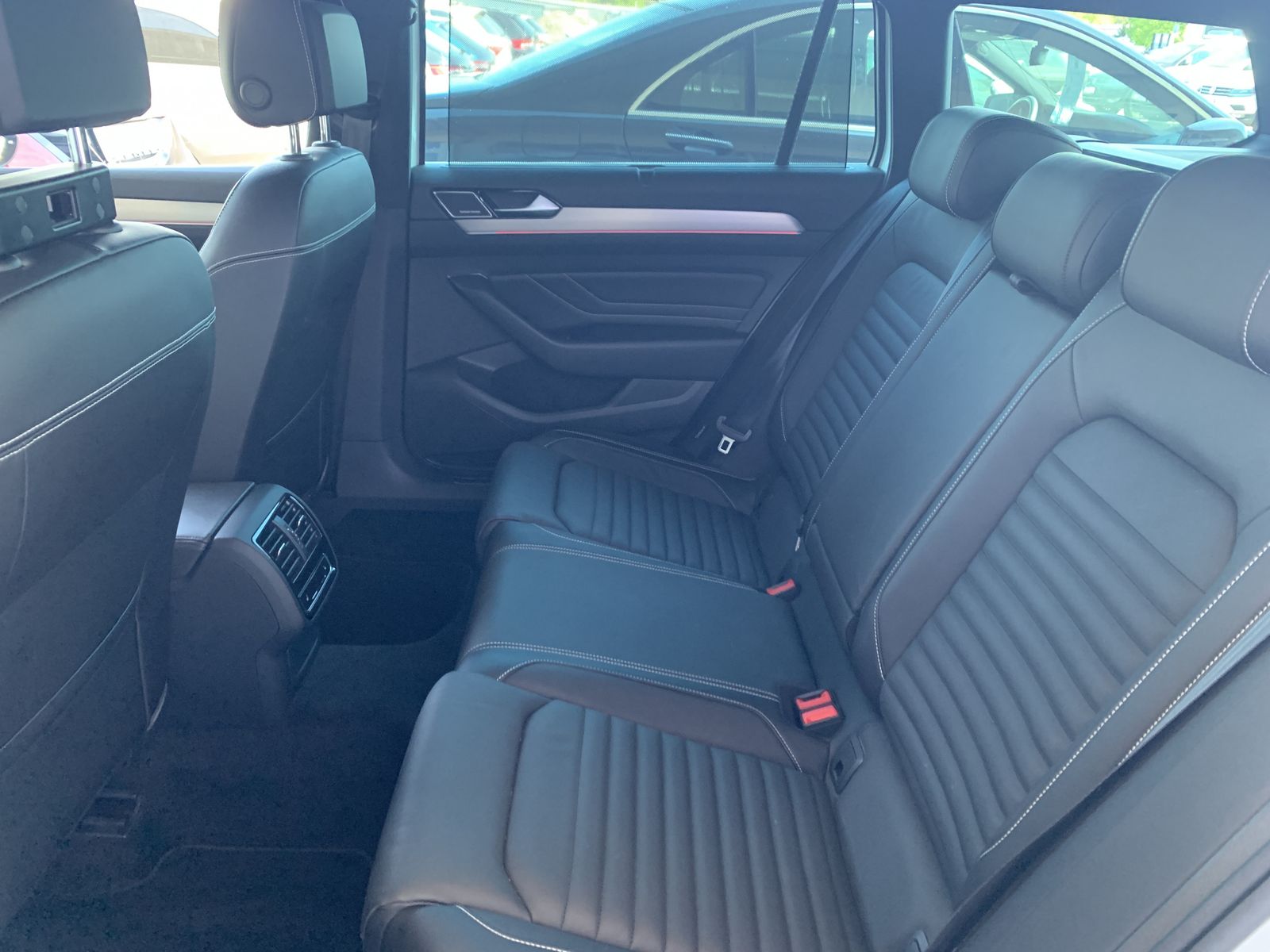 Fahrzeugabbildung Volkswagen Passat Alltrack 2.0 TDI*4Motion*Leder*AHK*Pano*