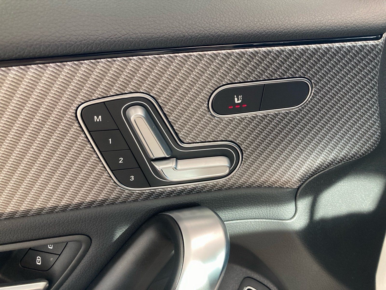 Fahrzeugabbildung Mercedes-Benz A 200 Progressive Lim*Totwink*360°*MBeam*Memory*