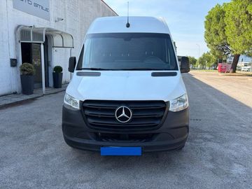Mercedes Sprinter - 2