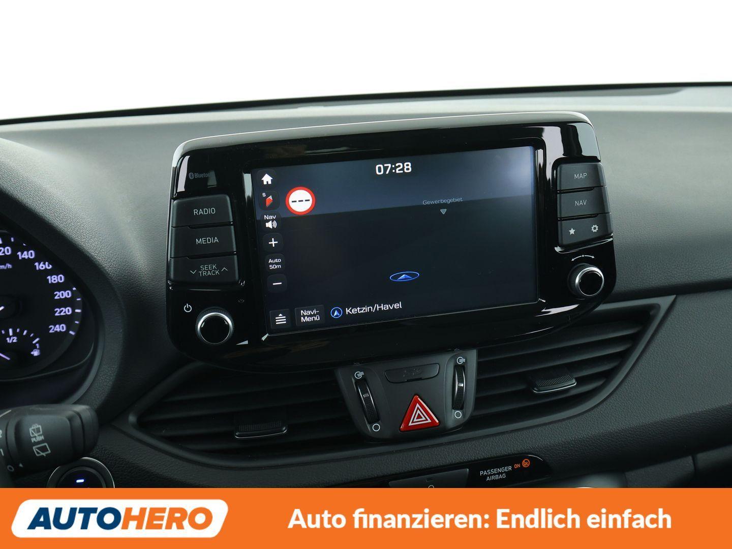 Hyundai i30 1.4 TGDI Premium Aut*NAVI*LED*ACC*CAM*PDC*