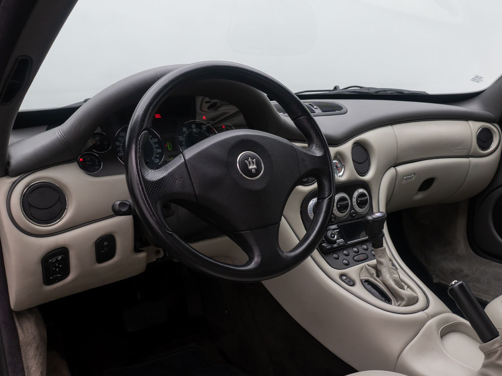 Fahrzeugabbildung Maserati 3200 GT Xenon HiFi Memory Leder Sport 18Zoll