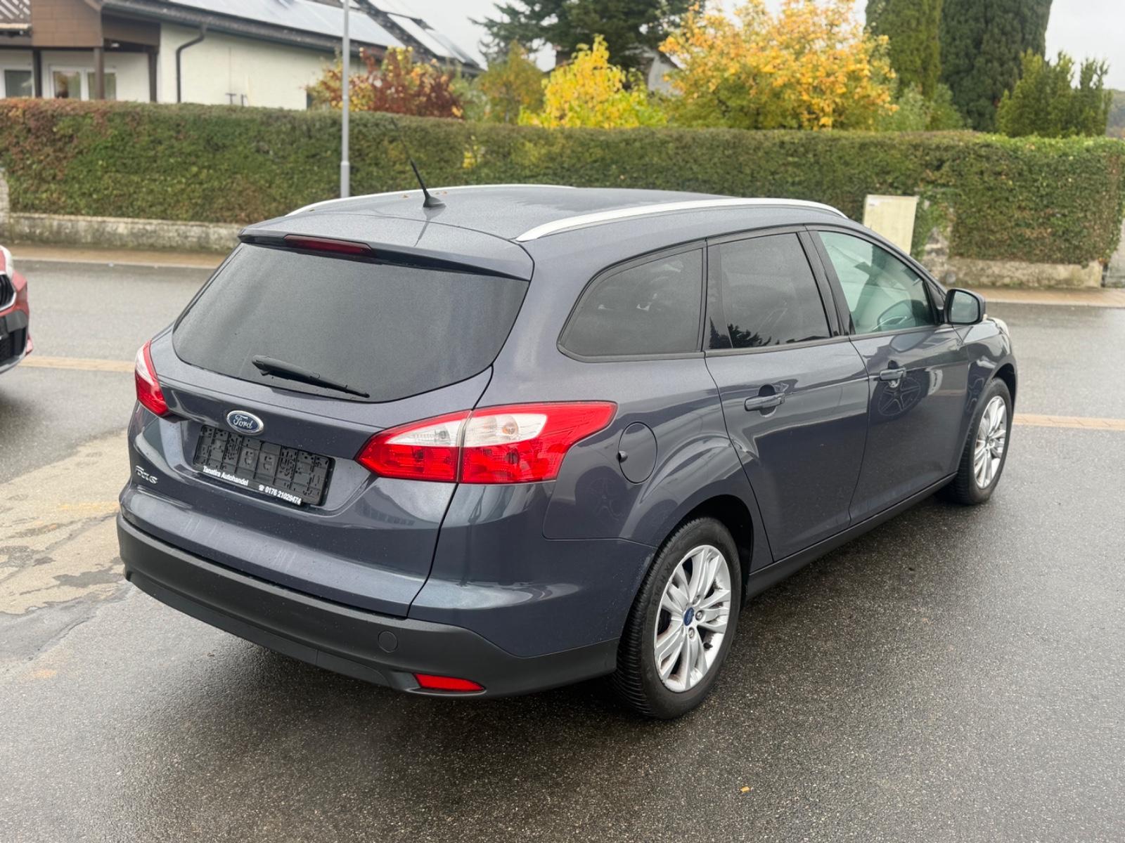 Ford Focus 2012 — engine 1.596 cm³, 125 HP (92kW)