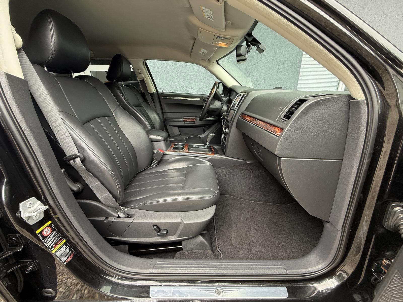 CHRYSLER AUTRES C TOURING 3.0 CRD 1.HAND,AUTOMATIK,NAVI,XENO | 218 ch | BVA | RÉGLAGE ÉLECTRIQUE DES SIÈGES AVEC FONCTION MÉMOIRE | VOLANT EN CUIR