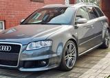 Audi RS4 4.2 V8 SCHECKHEFT SCHALENSITZE CARBON BOSE - Audi RS4 Gebrauchtwagen