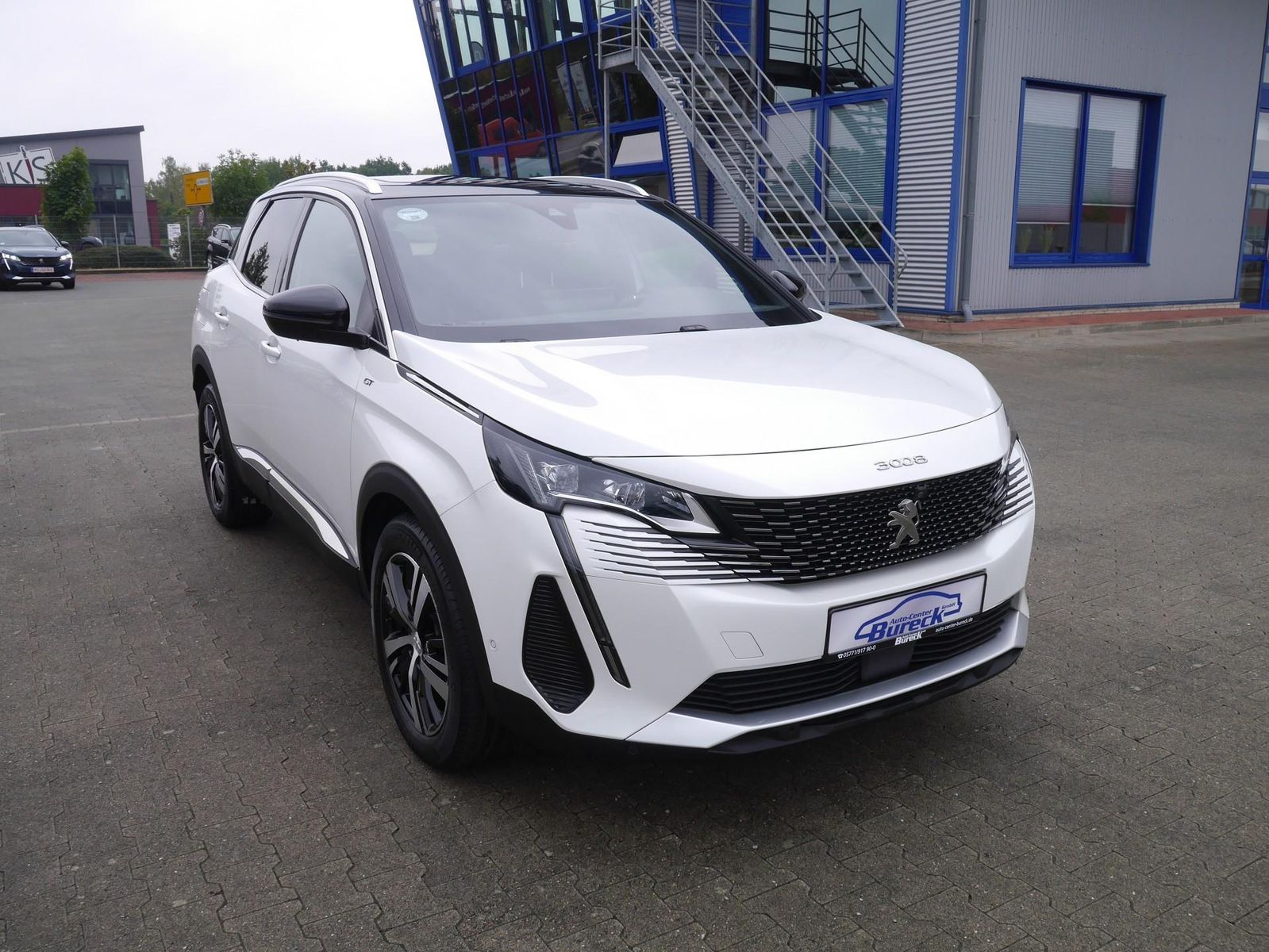 Peugeot 3008 Hybrid 145 "GT" Navi/LED/SHZ/Pano/360-Grad