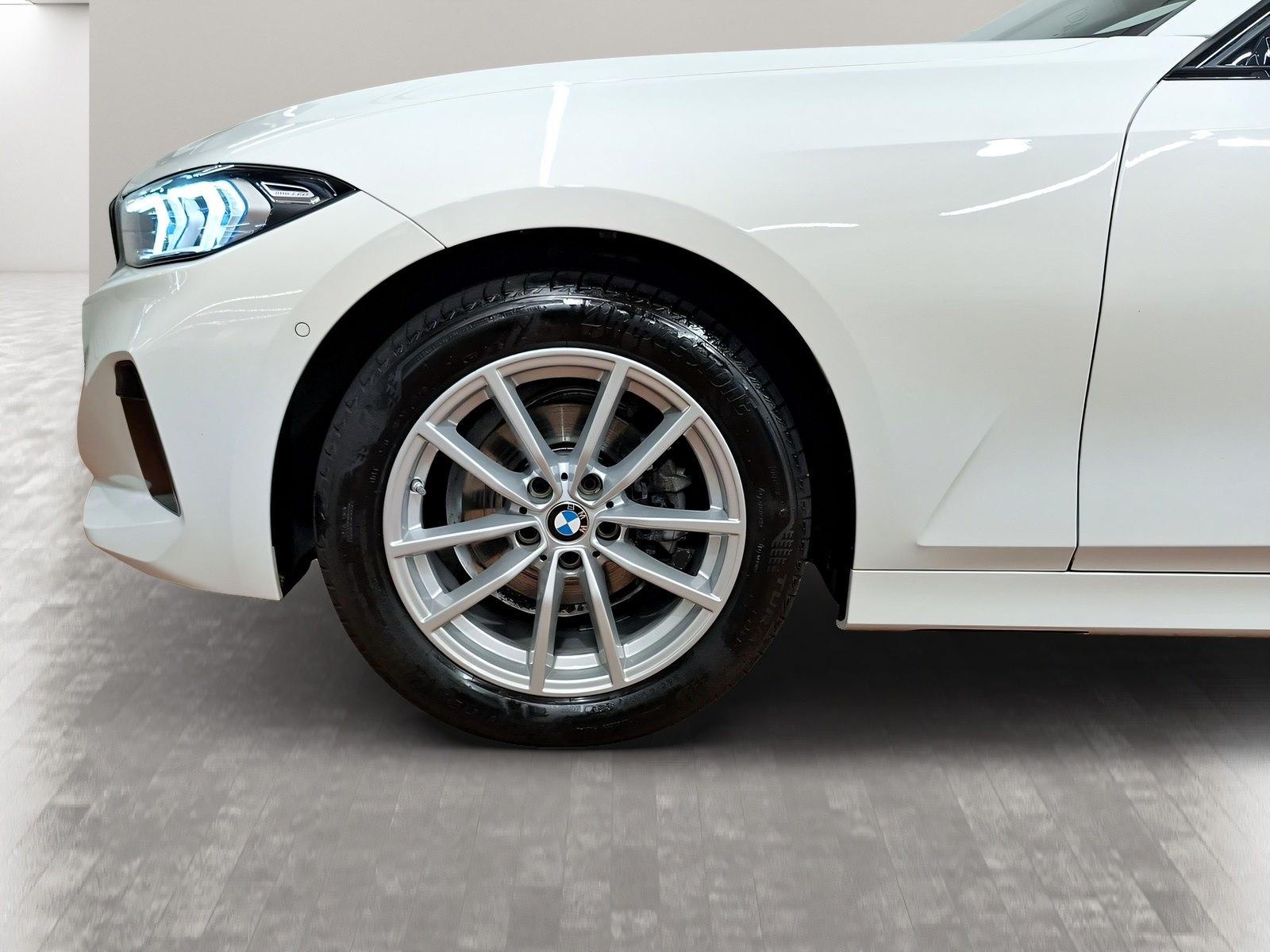 BMW 318i Touring LiveCockpitProf Kamera Driv.Assist