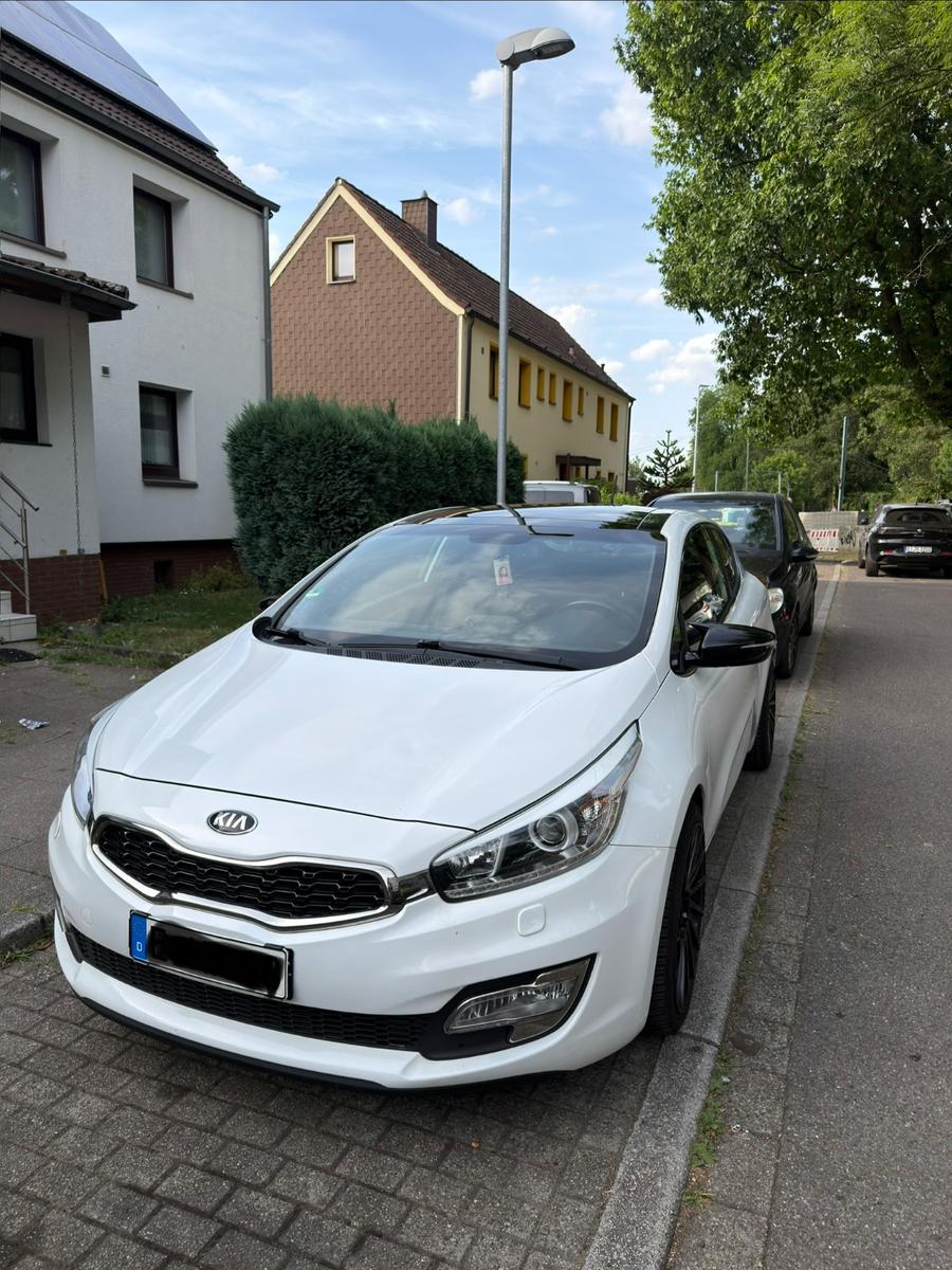 Kia pro_cee'd / ProCeed 1.6 GDI Spirit pro_cee'd...