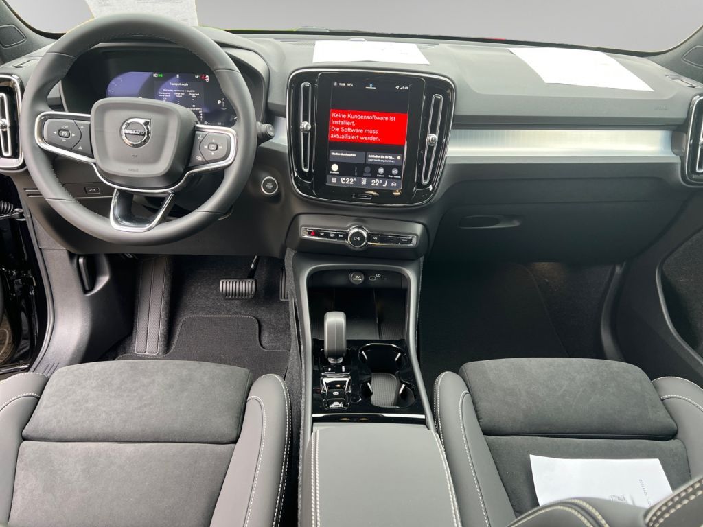 VOLVO XC40 B4 B DKG Ultra Black Edition, Licht-P.,FHZ VOLVO XC40 B4 B DKG Ultra Black Edition, Licht-P.,FHZ