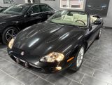 Jaguar XKR S/C Cabriolet 2. Hand LederBeige Xenon Histo - Jaguar XKR aus 2000