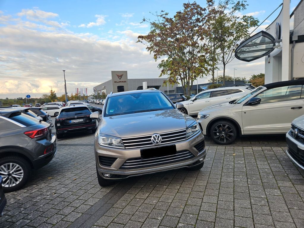 Image of Volkswagen Touareg