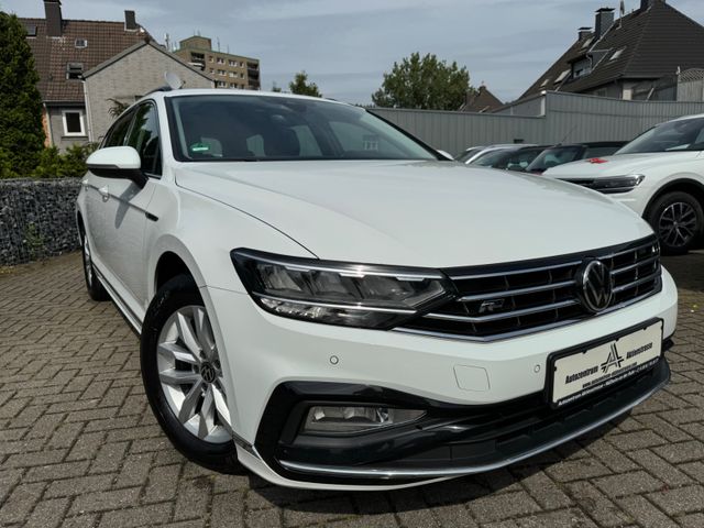 Volkswagen Passat Variant R-Line LED Navi AHK Kamera Standh