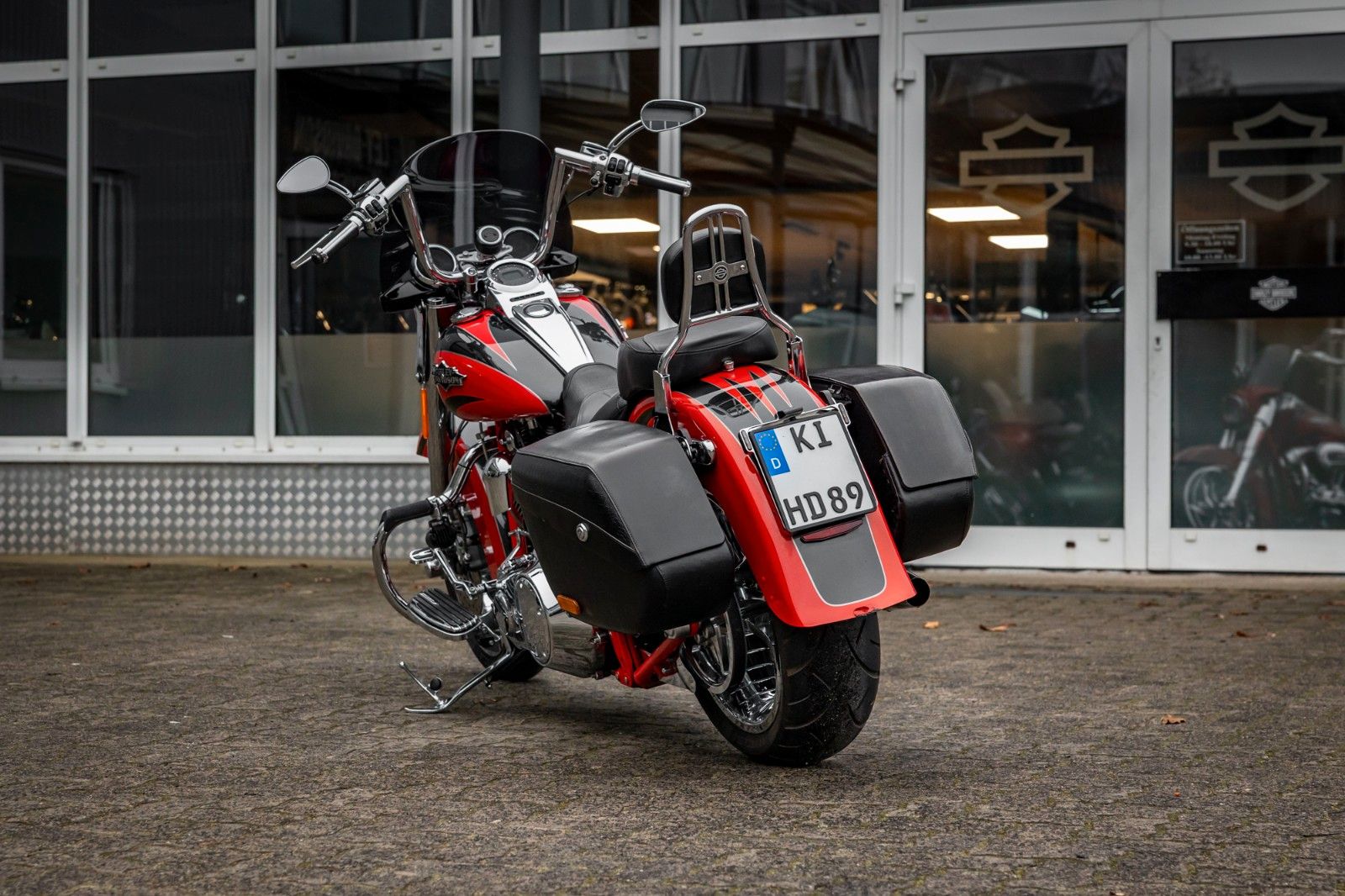 Fahrzeugabbildung Harley-Davidson FLSTSE2 CVO SOFTAIL CONVERTIBLE 110cui -Kesstech