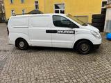 Hyundai H-1  AHK Kasten - gebrauchte Hyundai H-1 aus dem Jahr 2009