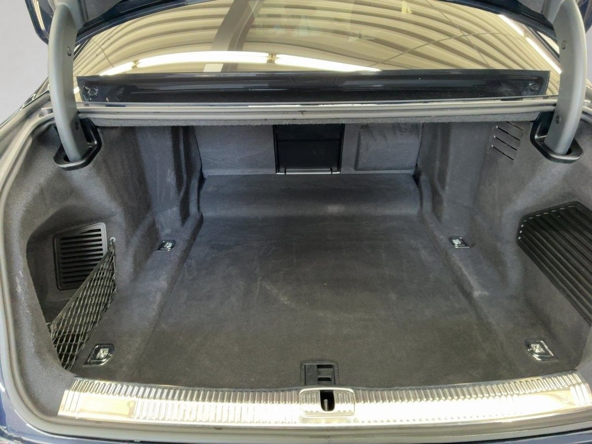 Audi A8 - Bild 10