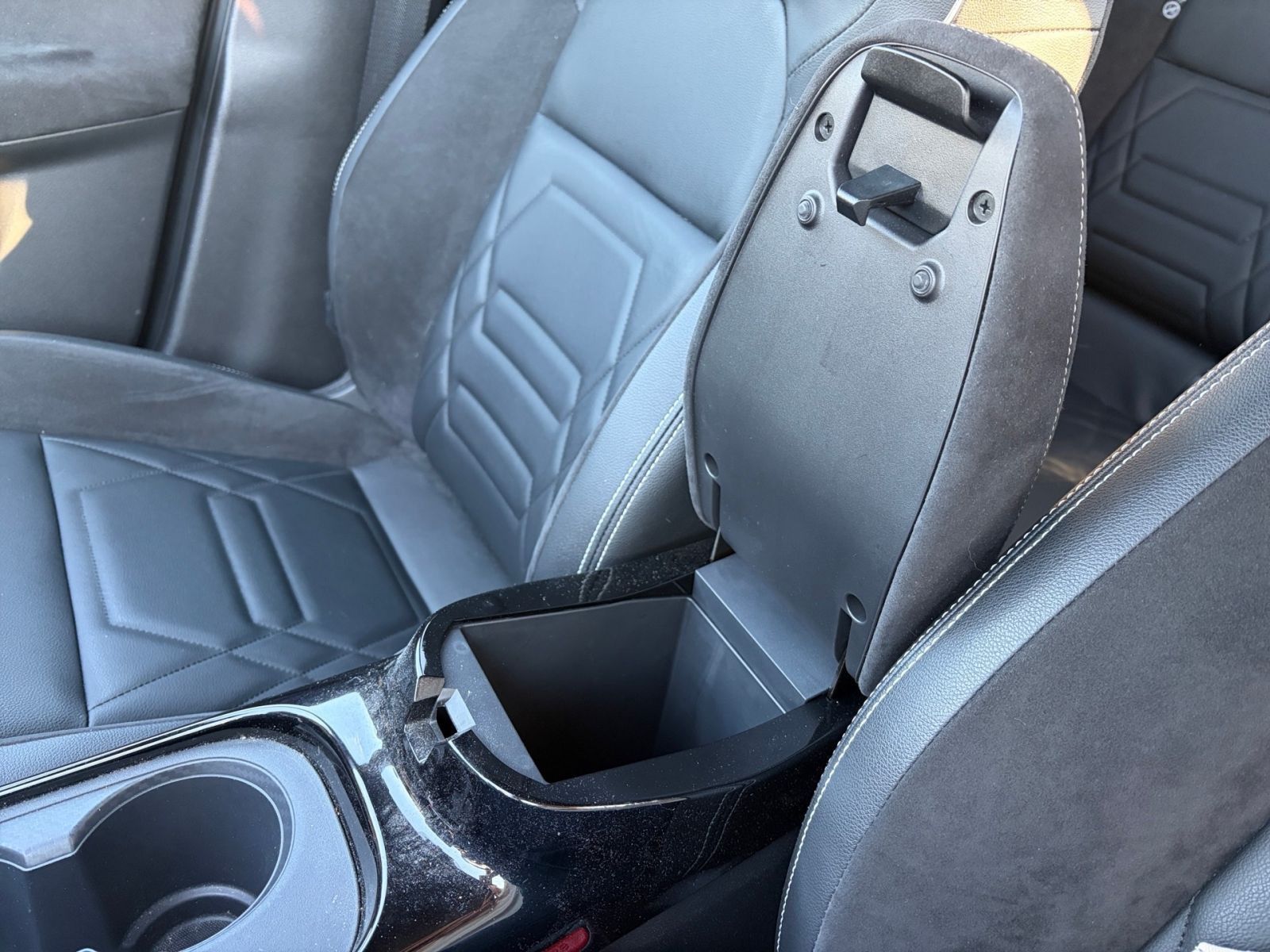 Fahrzeugabbildung Nissan Juke 1.0 DIG-T N-Design *SHZ*NAVI*360°Kamera*BOS