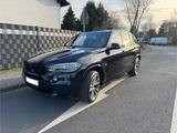 BMW X5 xDrive40d M-Paket  Voll/SoftClose/HUD - blaue BMW X5