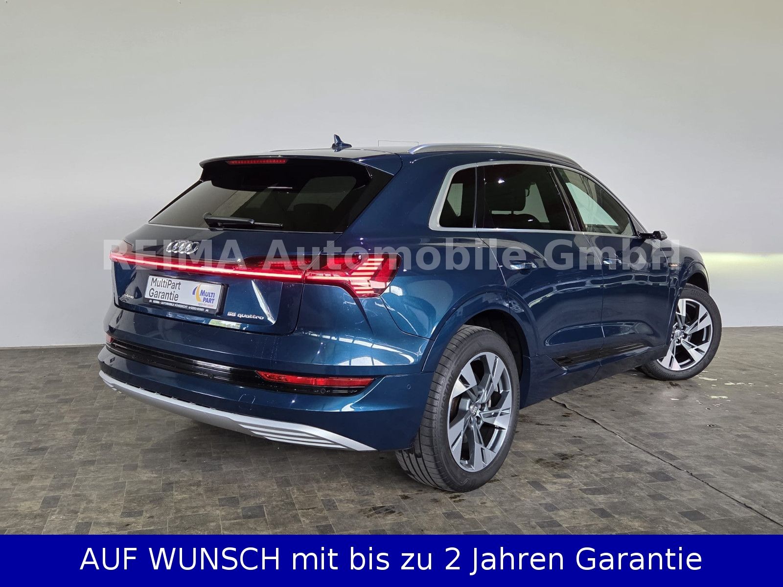 Fahrzeugabbildung Audi e-tron 55 quattro advanced, AHK, Virtual, ACC